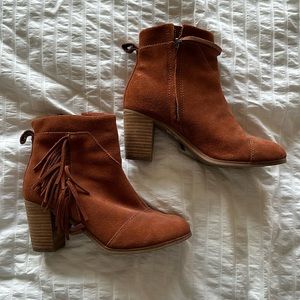 Toms Rust Brown Suede Fringe Ankle Boots